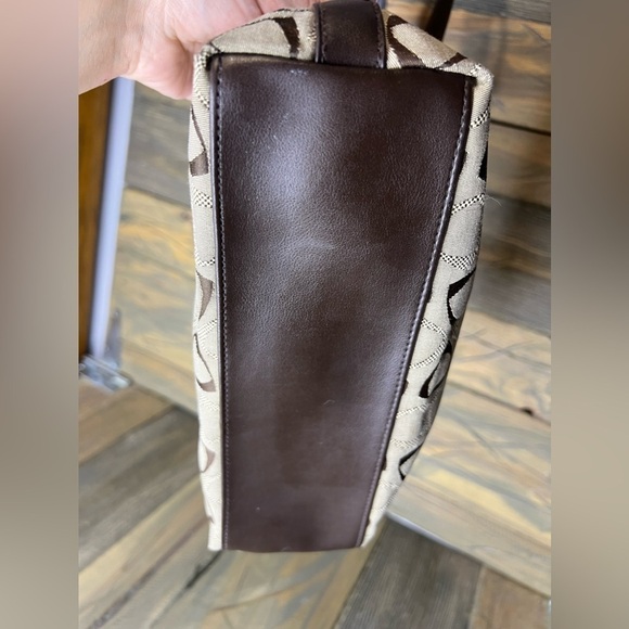 049.352. Liz Claiborne Vintage Y2K Crossbody Bag Tan Brown - Picture 10 of 11